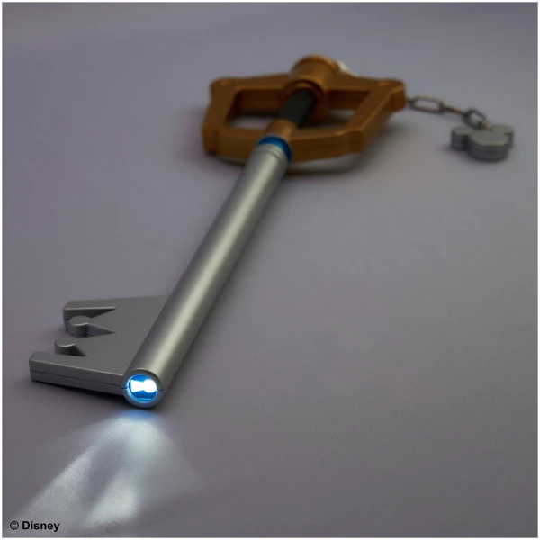 Light Up Keyblade - Kingdom Hearts – Image 4